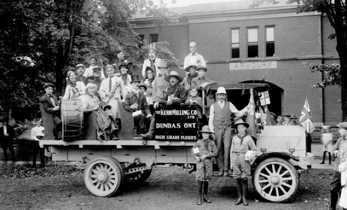 Kerr Milling Company parade float