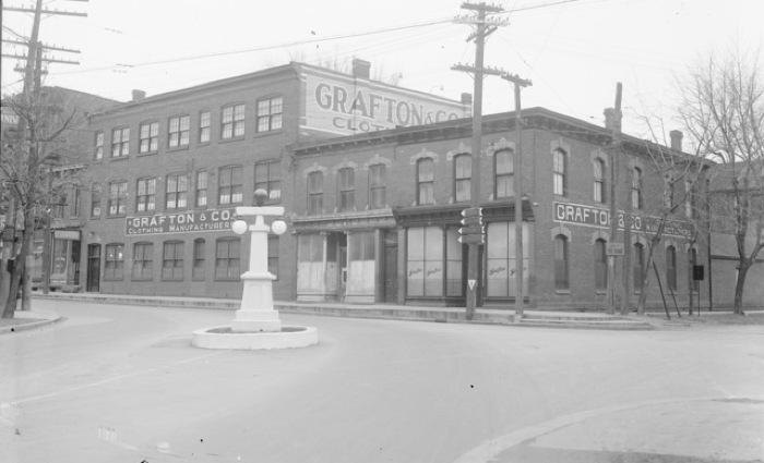 Grafton and Co. factory at the corner of King and Cross Streets with the blind policeman